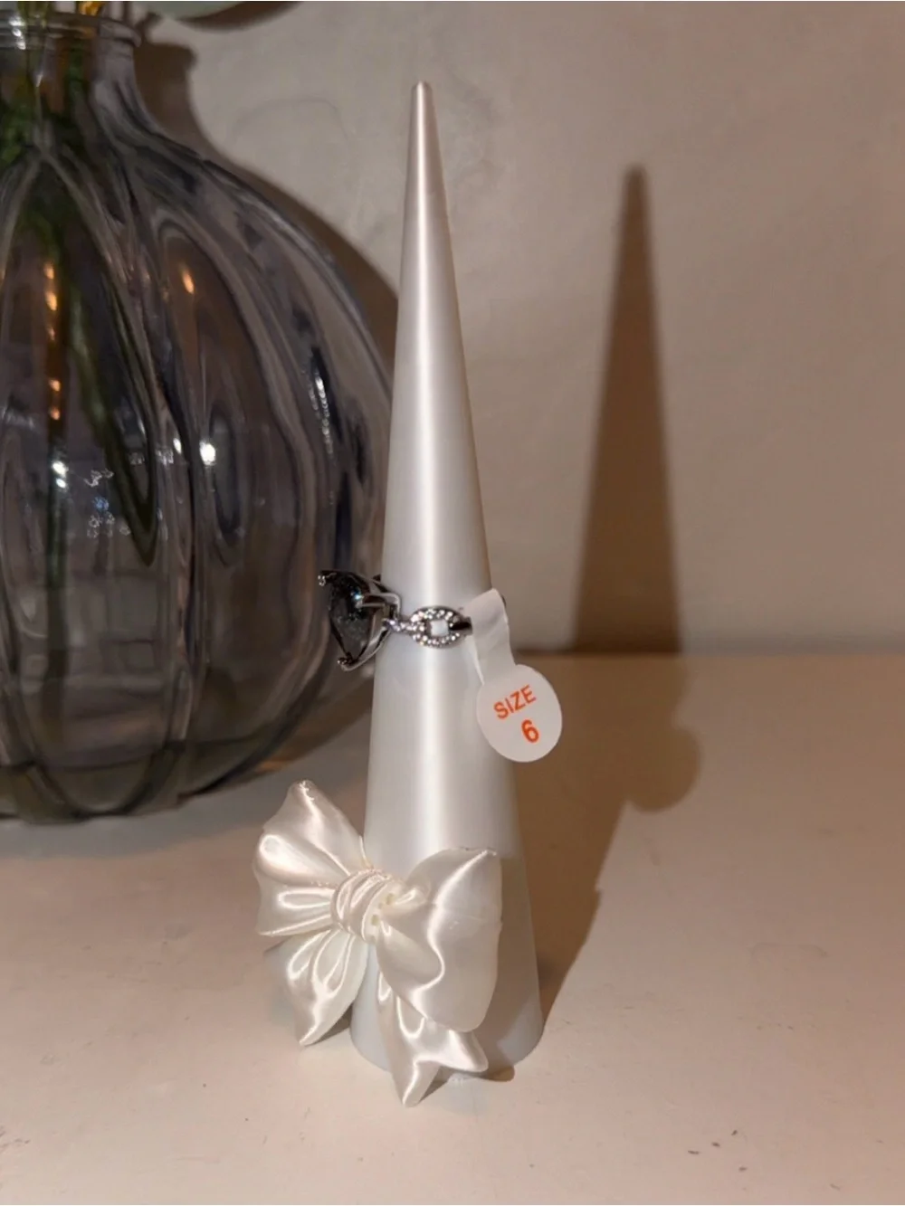 Bomb Party ring size